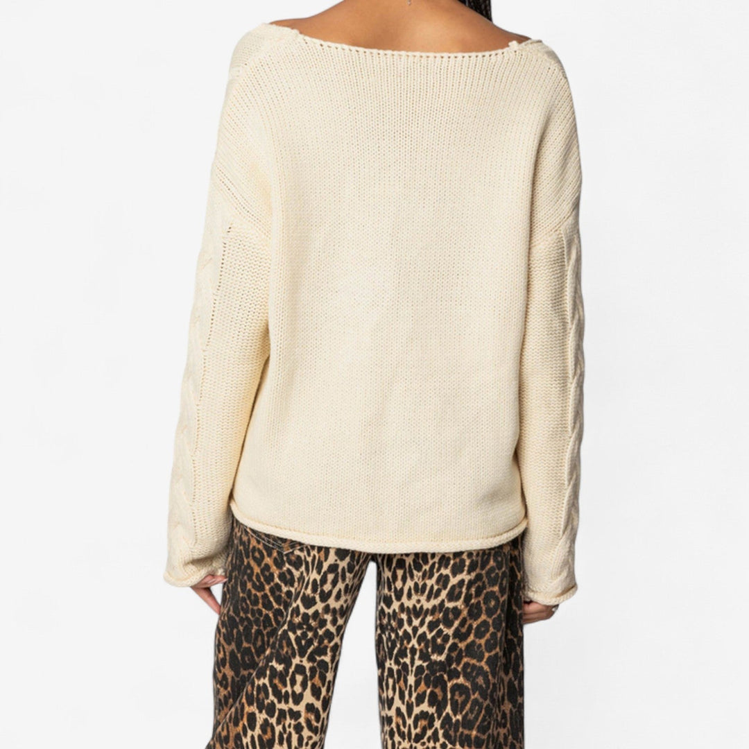 Myriam™ Maglione ha lavorato una maglia accogliente